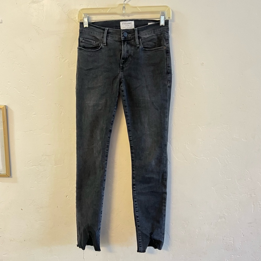 Frame Black Le Skinny de Jeanne Raw Hem Skinny Jeans 25